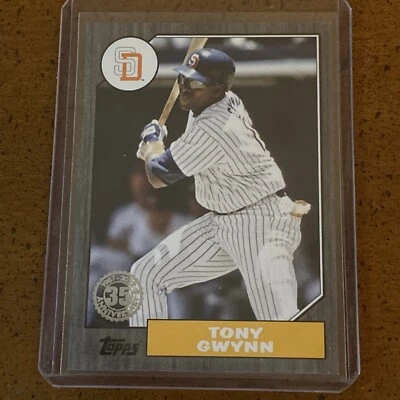 2022 Topps Series 1 - 1987 Retro BLACK Parallel Insert - TONY GWYNN /299 - Image 1 of 3