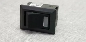 Interruptor Rocker EDK SC-WLOIN-01BB LED ámbar 250V 3A, 125V 5A Faston connect 5 piezas - Imagen 1 de 5