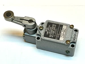 NAIS AZ51249 / LIMIT SWITCH 10A 6A 1/2HP 125VAC 250VAC / NEW NO BOX - Picture 1 of 8