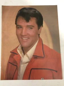 Elvis Presley Magazine Pinup Vintage Ephemera Elvis In Red - Picture 1 of 2