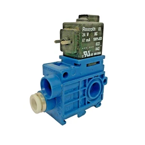 Rexroth 5794610220 Directional Valve  V579-3/2NO-DA08-024DC-04-EV4 - Picture 1 of 3