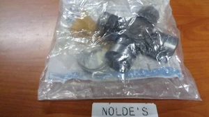 FORD F81Z-3249-AA u-joint kit SK5267 DS221 B4 ALSO SUPERSEDES D8TZ3249A - Picture 1 of 4