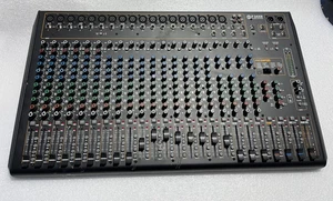 RCF F24XR MIXER A 24 CANALI CON MULTI-EFFETTO INTERNO E FUNZIONE REGISTRAZIONE - Imagen 1 de 9