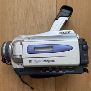 Sony Mini DV Digital Handycam 120x Digital Zoom with Remote AC Adapter - Picture 1 of 6