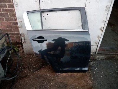 DOOR COMPLETE REAR DRIVER OSR BLACK 1K KIA SPORTAGE MK3 2010-16 SG15DFN - Image 1 of 4