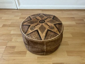 Atemberaubender Vintage Ägyptischer Rund Echtleder Fußhocker Fußstütze Pouf Pouf - Bild 1 von 24