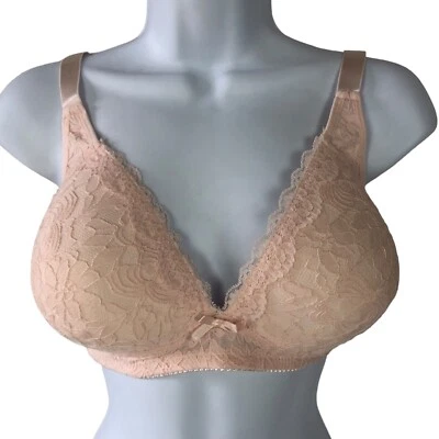 Carrie Ambers Women’s Bra Size 38C Very Pale Pink Lined Lace Underwire New - Image 1 of 4