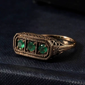 Vintage Natural Emerald Three Stone Filigree Ring 9ct Yellow Gold Size O / 7 - Picture 1 of 13