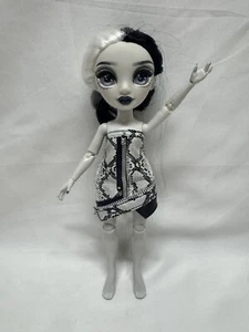 Heather Grayson Shadow High Doll Detailed Dress Rainbow High Series 1 - Picture 1 of 7