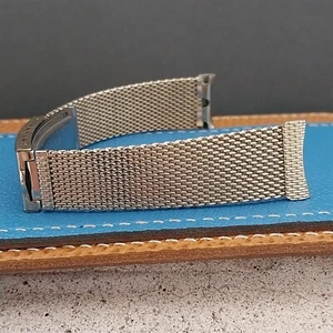 19mm 18mm 1960s Gold RGP Mesh Hadley USA Gold New Old Stock Vintage Watch Band - Picture 1 of 8