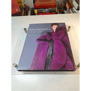 Balenciaga and His Legacy : Haute Couture from the Texas Fashion Collection... - Imagen 1 de 7