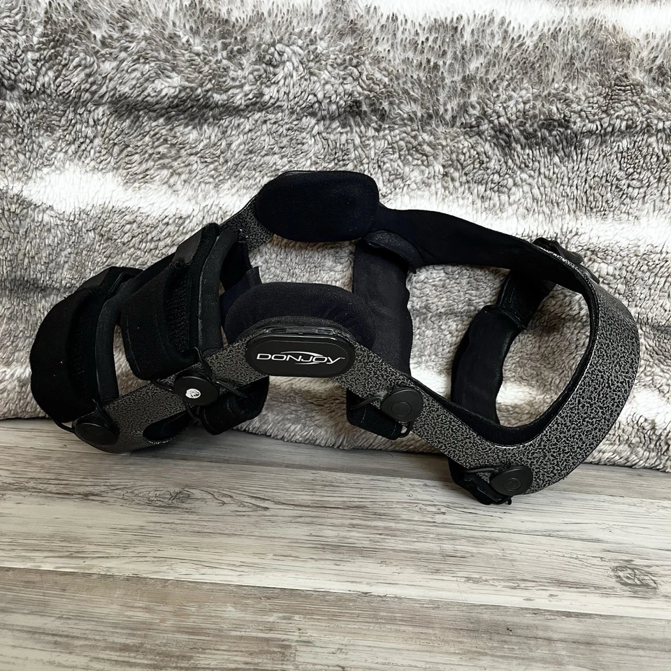 Rodillera izquierda DONJOY Armor gris plata - ACL MCL - ver fotos y descripción para la talla Foto 1 de 4