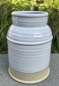 Jarrón jarra de leche de gres Farmhouse Pottery Vermont 8 3/4” EXC - Imagen 1 de 12