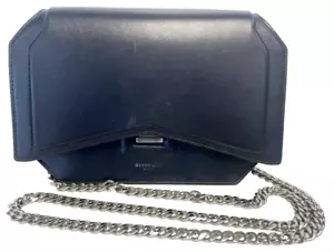 GIVENCHY Borsa a tracolla con catena taglio fiocco EF K 0136 pelle nera donna - Foto 1 di 10