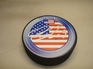 Disco de hockey autografiado 1A por el equipo firmado de Bobby Ryan - Imagen 1 de 2