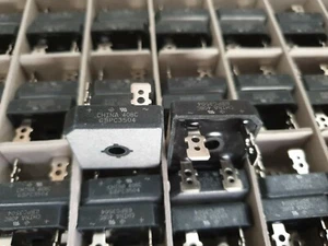 2x NEW VISHAY GBPC3504 BRIDGE RECT 1PHASE 400V 35A GBPC HI END DIODE FOR AUDIO! - Picture 1 of 3