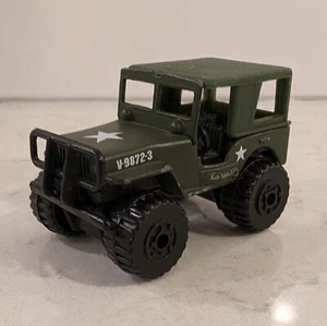 Vintage 1996 Matchbox Jeep 4x4 with canopy olive army green white star 1:59 MB95 - Picture 1 of 9