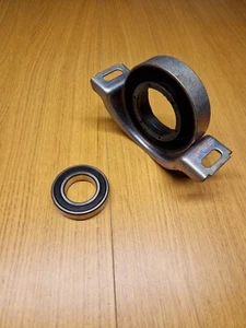 Mercedes Benz W205 Propshaft Bearing With Shaft Support - Picture 1 of 5