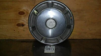 Cubierta de rueda de 15 pulgadas y 7 radios para Chevrolet Monte Carlo 1976 Foto 1 de 3