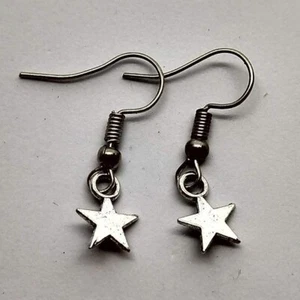 Massive Stern Ohrringe Hänger kleine schlichte Sterne - Bild 1 von 2