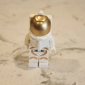 LEGO Space Minifigure CMF - Female Astronaut (col279) 5002147 TRU 2013 - Picture 1 of 5