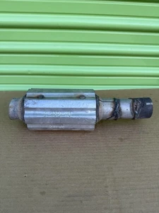 Catalytic Converter-CalCat Walker 81907  Universal  - Picture 1 of 4
