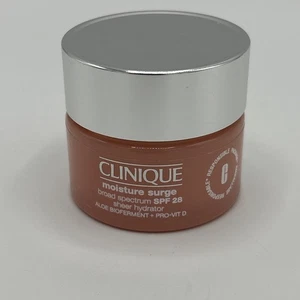 Clinique Moisture Surge Broad Spectrum SPF 28 Sheer Hydrator 1.0 oz 30 ml NWOB - Picture 1 of 3