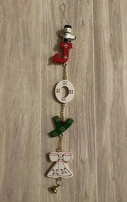 Colgante de pared vintage de madera JOY pintado a mano decoración de Navidad con campanas Foto 1 de 4