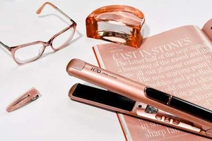 H2D Rose Gold Give your hair a luxury treatment with this professional hair stra - Picture 1 of 5