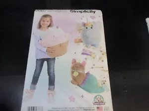 UNCUT SIMPLICITY SEWING PATTERN~8667~STUFFED KITTIES - Picture 1 of 1