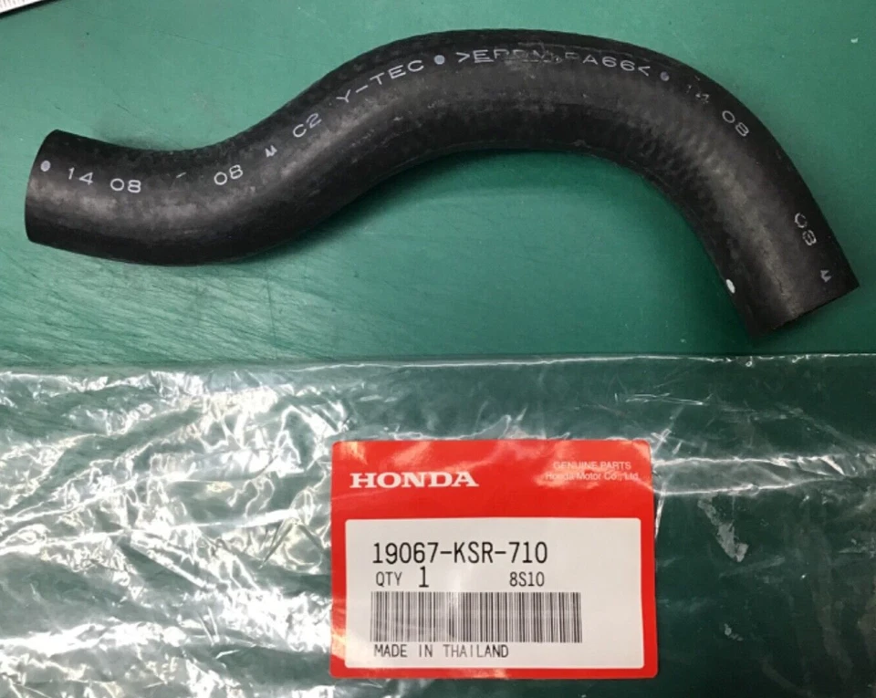 MANGUERA D, AGUA FORMADA; OEM HONDA NOS P/N 19067-KSR-710 SE ADAPTA A: 05-07 HONDA CR125R Foto 1 de 1