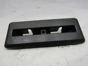 RENAULT ESPACE 2 MK2 2.0 91-97 Asiento Trasero Montaje Agujero Tapa Tapicería - Imagen 1 de 4