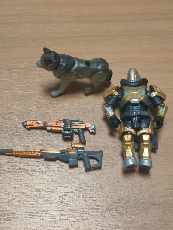 Mega Bloks Destiny Saladin‌ and Dog Parts Weapon Building Blocks Figure Model - Image 1 of 1