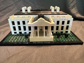 LEGO ARCHITECTURE: The White House (21006) No Box, Missing A Couple