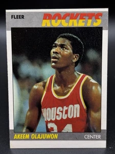 1987-88 Fleer AKEEM OLAJUWON #80 Rockets HOF BB - Bild 1 von 2