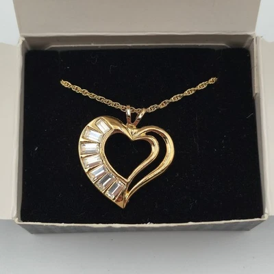 Collar Avon Baguette Corazón Colgante Grande Tono Dorado Cristal Foto 1 de 4