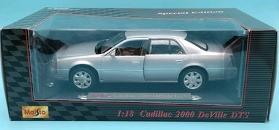 **NEW**  1/18 Maisto 2000 Cadillac Deville DTS Sedan Silver 31877 - Image 1 of 4