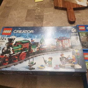 Lego Creator Winter Holiday Train 10254  Retired Set +  7499 &7895 tracks NIB