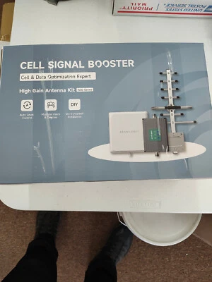 Phonetone N30 Series Cell Phone Booster 5G, 4G, and LTE FCC  Band 5/12/13/17 - Image 1 of 4