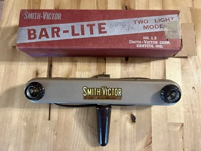 Vintage SMITH VICTOR BAR-LITE Photography Light 2 Bulb Model No. L-2 W/Box - Image 1 of 4