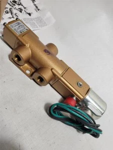 VSG-3421-M5R-A120 VERSA 3 vías válvula solenoide 120 VAC / 60 HZ 3/8" NPT - Imagen 1 de 1
