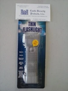 THIN FLAT LED FLASHLIGHT WITH MAGNET - Picture 1 of 1