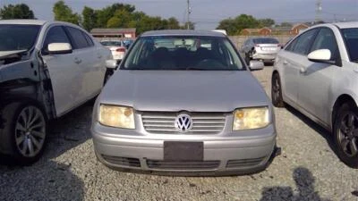 Used Power Steering Pump fits: 2003 Volkswagen Jetta City Canada only 2.0 Grade - Image 1 of 4