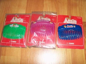Peines para cabello Little Orphan Annie 2 piezas producto para cabello Shalom 1981 no eliges mucho nuevo de lote antiguo - Imagen 1 de 4