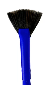 Cepillo Tresluce Beauty Artistry B120 Mini cepillo ventilador de contorno en azul - Imagen 1 de 5