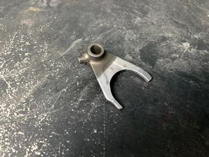 01-05 Yamaha Shift Fork 3 # 5LP-18513-00-00 Raptor 660R - Picture 1 of 3