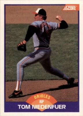 1989 Score MLB Tom Niedenfuer #252 - Image 1 of 2