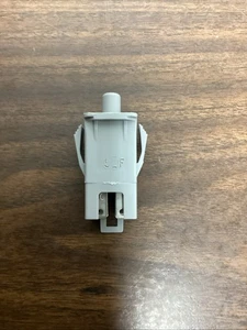 Kolben Verriegelungsschalter für Husqvarna 532153664, 532176137, 532176138 Traktoren - Bild 1 von 5