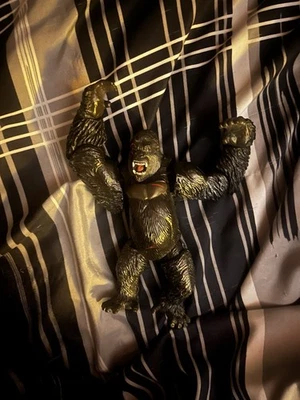 Playmates 2005 Kong Roaring Figure - Image 1 of 4