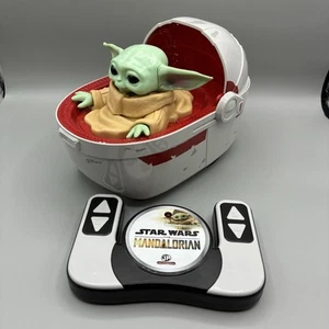 Cochecito flotante Disney Star Wars The Mandalorian Grogu RC juguete con control remoto - Imagen 1 de 5